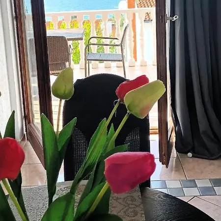 Olivista Croatia Apartament Nijvice