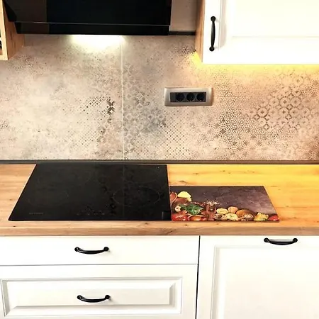 Olivista Croatia * Njivice